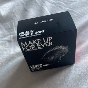 Make up For Ever HD skin twist and light loose powder